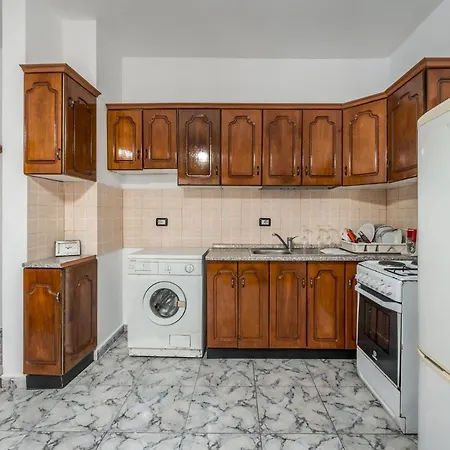 House Apartment *